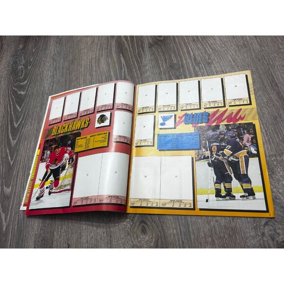 1988 O-Pee-Chee NHL NHLPA Hockey Sticker Year Book Album - Picture 3 of 7
